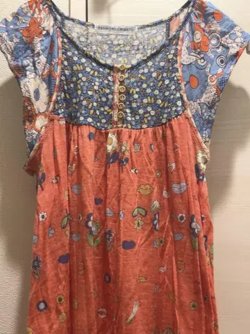 TSUMORI CHISATO 꽃무늬 슬리브리스 상의