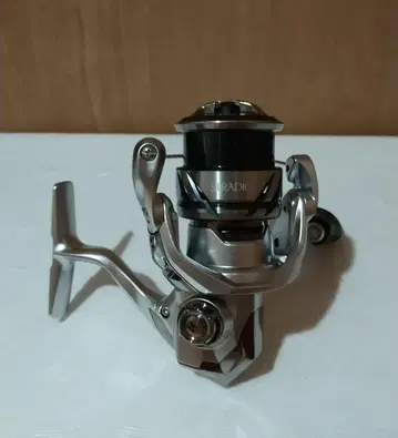 SHIMANO 23 STRADIC C2000S 실버 릴