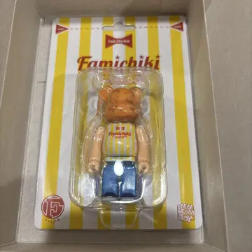 BE@RBRICK 패미치키 100% 베어브릭