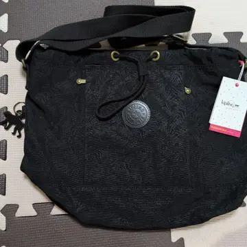 kipling 블랙 패턴 백