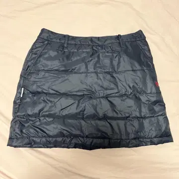 검은색 퀼팅 스커트