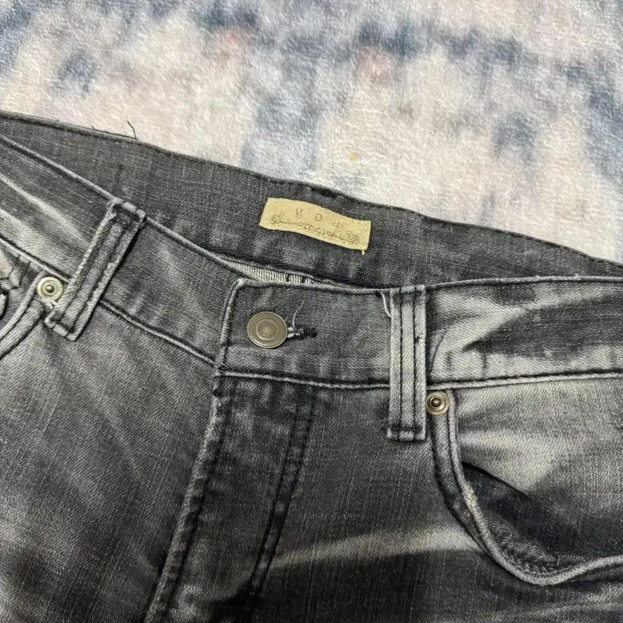 Goa 00s archive damage zipper flare deni on Bunjang Global Site.