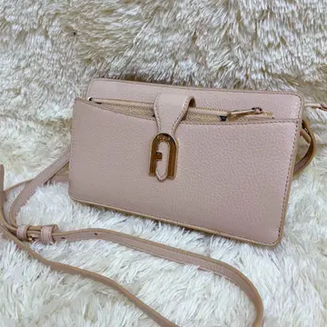 [새상품급] FURLA SOFIA 미니 크로스바디 지갑 백 (현행 모델)