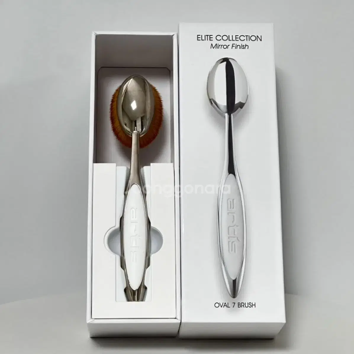 EliteCollection mirrorfinish Oval 7Brush EliteCollection
