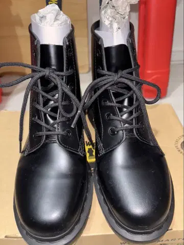 Dr. Martens 블랙 워크 부츠