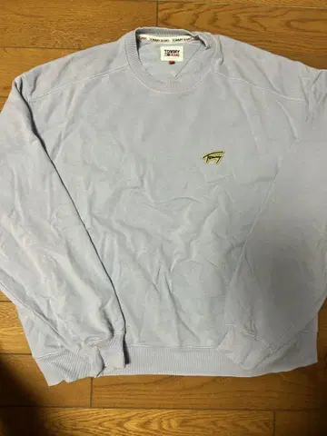 Tommy 라이트 블루 크루넥 트레이너