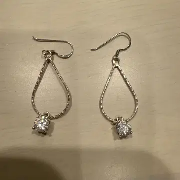가마쿠라 리틀 라군 티어드롭형 후프 귀걸이