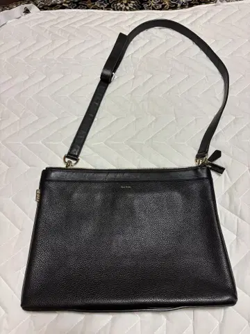 폴스미스 Paul Smith 블랙 천연 가죽 숄더백