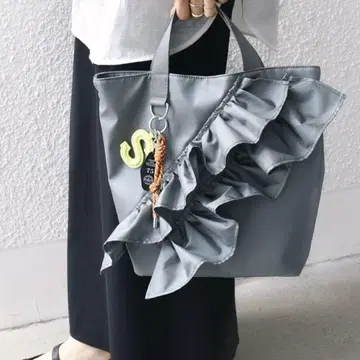 [ WEB 한정 ] 참 포함 프릴 토트