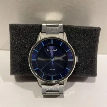 SEIKO (세이코) 솔라 손목시계/네이비/실버/V147-0AL0