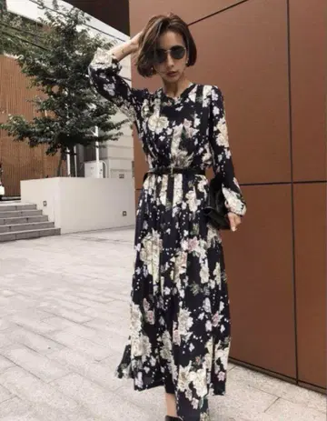 Ameri VINTAGE BLOSSOM PLEATS DRESS