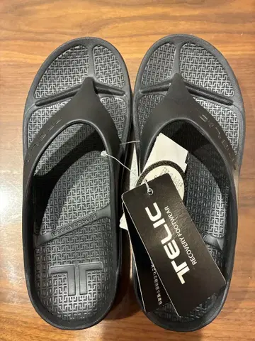 새상품! TELIC 리커버리 샌들 M (24.5)