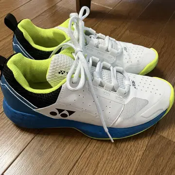 YONEX 파워 쿠션 206