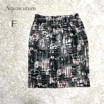 [ 아쿠아 스큐텀 ] Aquascutum 타이트 스커트 F 사이즈 일본제