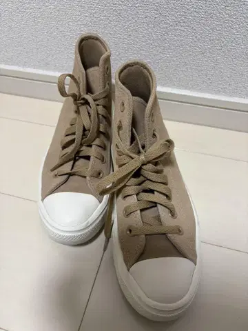 CONVERSE 한국 하이컷 스니커즈 베이지