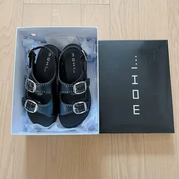 컨디션 최상 MOHI 모히 백 스트랩 샌들 소가죽 블랙 24.0 2024