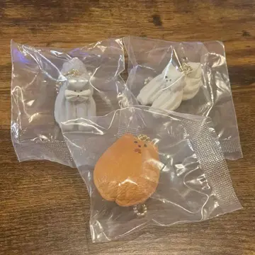 메종테리아 캡슐 토이 가챠 머랭 화이트 그레이 마들렌