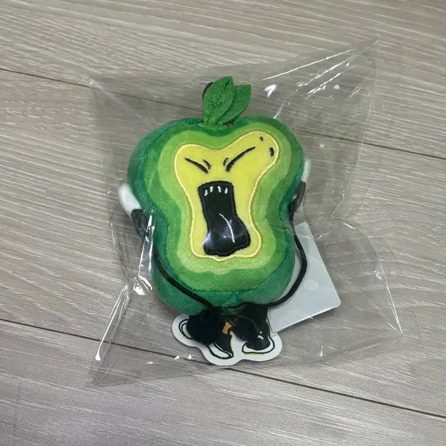Nct Mark md Keyring (Paprika) + The Firstfruit Album on Bunjang