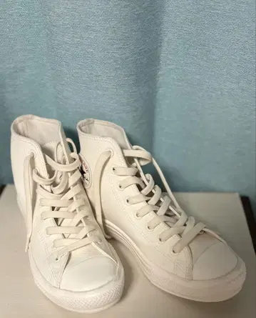 CONVERSE ALL STAR 화이트 하이컷 스니커즈
