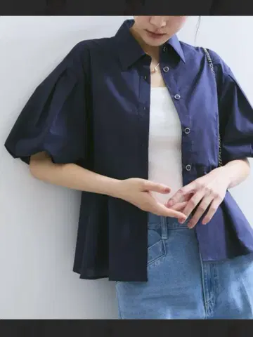 [접촉 냉감] 벌룬 슬리브 페플럼 셔츠
