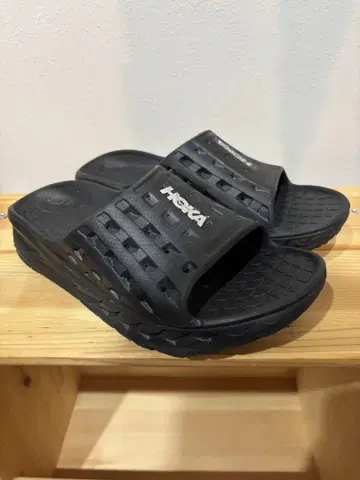 HOKA ONE ONE 샌들 Size: 27cm