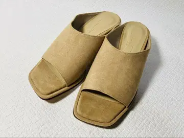 SH17 새상품 Le Talon 5cm 스퀘어 하이 뱀프 뮬 샌들 S