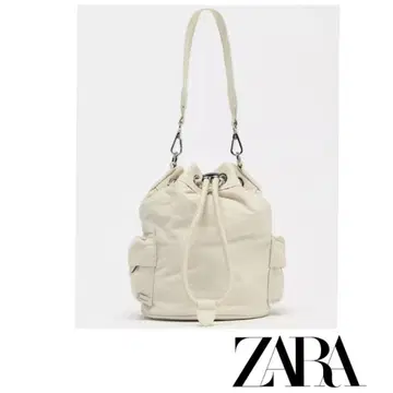 ZARA 테크니컬 소재 미니 패킷 백 화이트 완판템