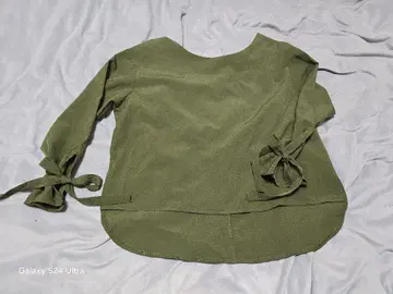 안티카 리본 포함 백 V넥 긴팔 셔츠