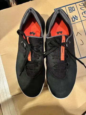 UNDER ARMOUR 트레이닝 슈즈 28cm 미사용에 가까움