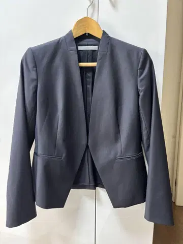 [ theory luxe ] Executive 노카라 재킷 DONNA