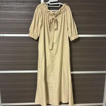 유나이티드 애로우즈 베이지 원피스
