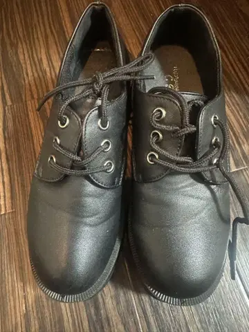 블랙 레이스업 슈즈