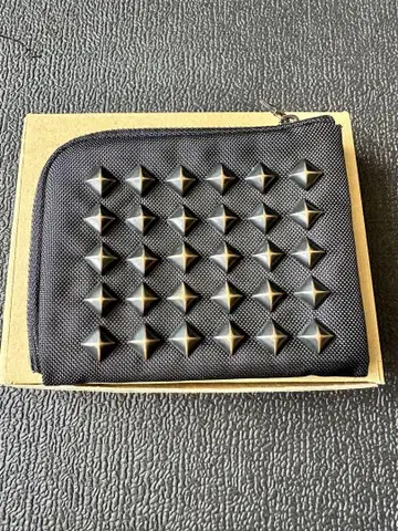 THE COLOR NYLON STUDS HALF WALLET