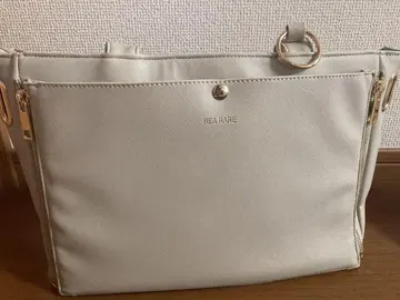 레알리아 크루아 회전식 토트백 M 사이즈 아이보리