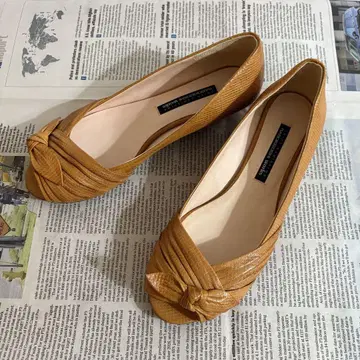 라보키고시 웍스 오픈토 펌프스 웨지솔 카멜