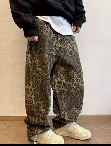 미사용 새상품 레오파드 무늬 와이드 팬츠 XXL
