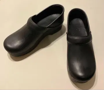 dansko 단스코 크로그 가죽 샌들 사보 블랙 37