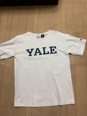Champion Yale University 티셔츠