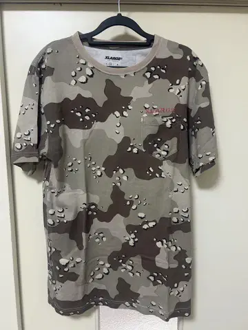 XLARGE 카모플라쥬 티셔츠 M 사이즈