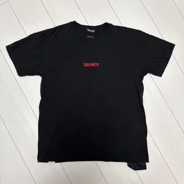 VAUNDY 자수 로고 T셔츠