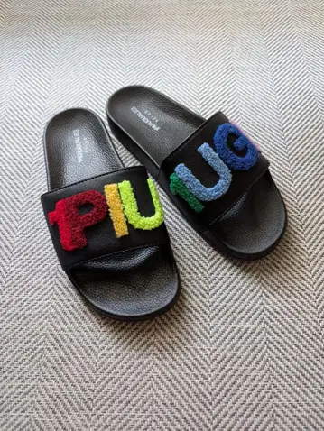 1PIU1UGUALE3 RELAX 레인보우 사가라 자수 샤워샌들