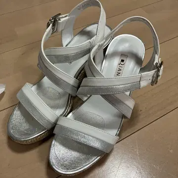 새상품급 다이애나 웨지 24 L 샌들 힐