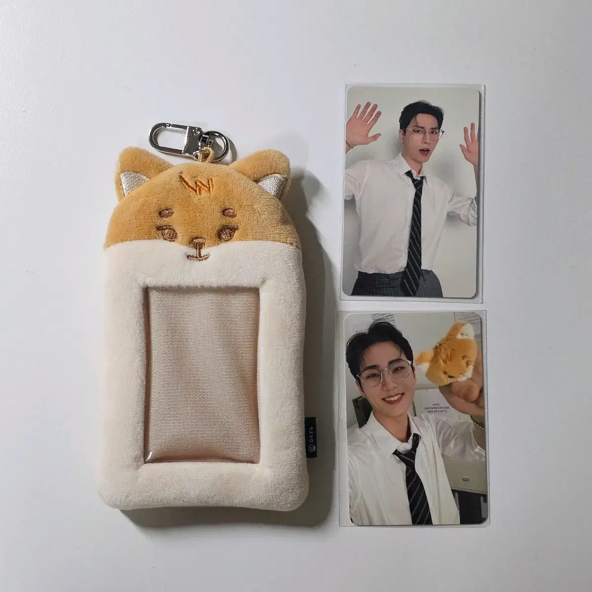 DAY6 フェイスポーチ KE ヨンケイ Day6 KE ヨンケイ ぬいぐるみバッジ フェイスポーチ young k