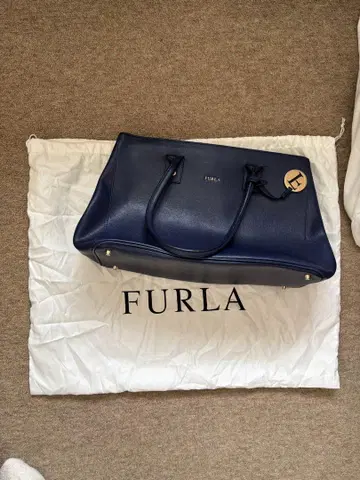 FURLA A4 네이비 백
