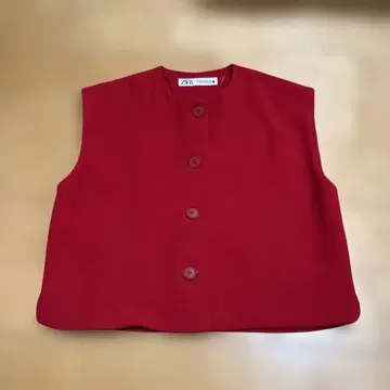ZARA 베스트 빨간색