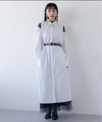 HARE 카타 지퍼 스트라이프 원피스