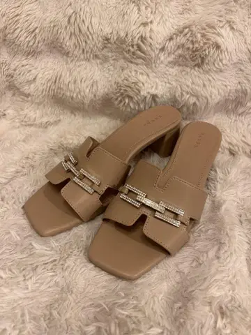 미품 RANDA 란다 비쥬 파츠 뮬 샌들 M 23.5cm