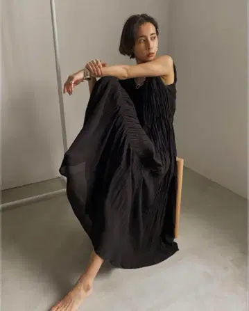 AMERI SHIRRING PLEATS NS DRESS