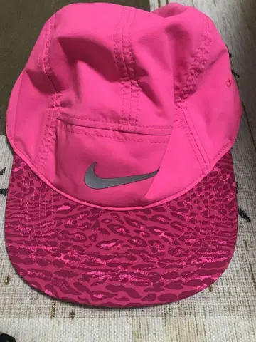 Nike 러닝 캡 핑크 레오파드 무늬 캡