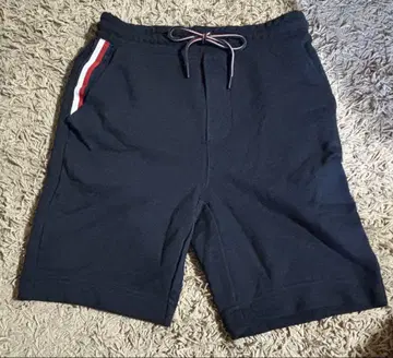 미사용 새상품 TOMMY HILFIGER 네이비 숏팬츠 XS